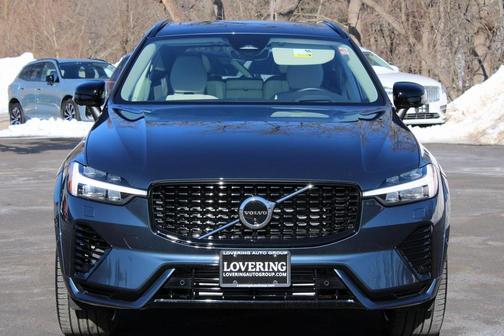 2025 Volvo XC60 Plug-In Hybrid T8 Ultra