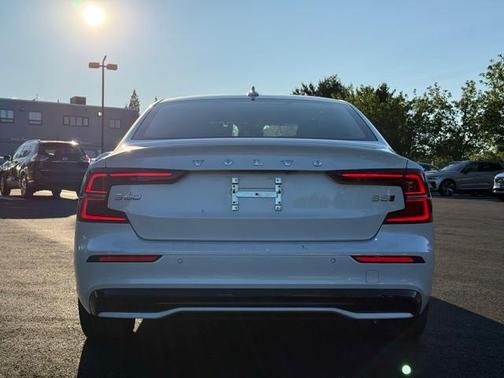 2025 Volvo S60 B5 Core