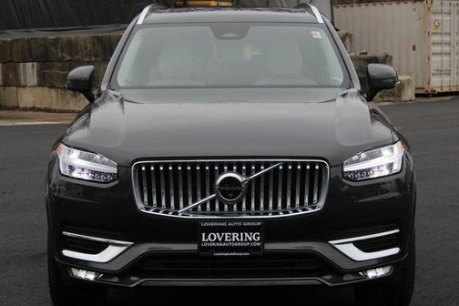 Platinum Gray Metallic 2023 Volvo XC90 B6 Plus 7-Seater