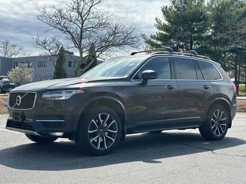 2018 Volvo XC90 T5 Momentum