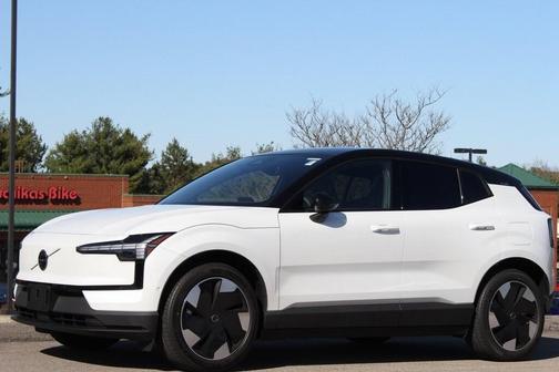 2025 Volvo EX30 Twin Motor Ultra