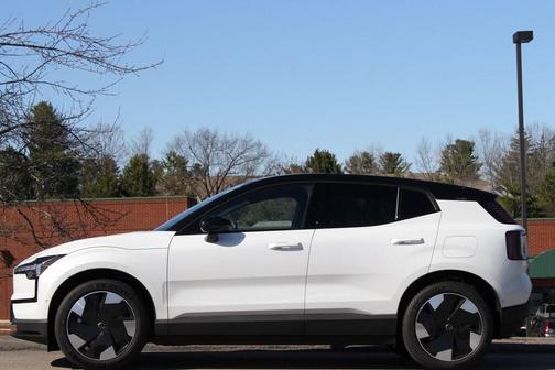 2025 Volvo EX30 Twin Motor Ultra