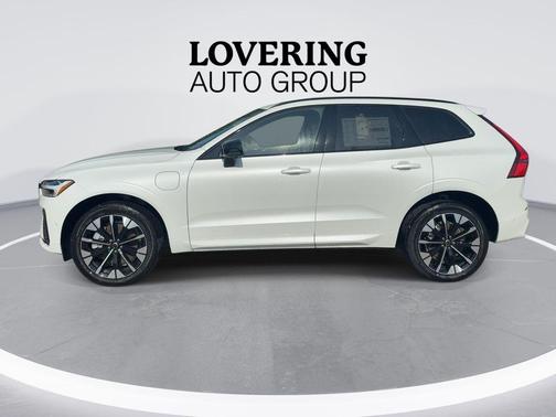 Crystal White 2026 Volvo XC60 Plug-In Hybrid T8 Plus