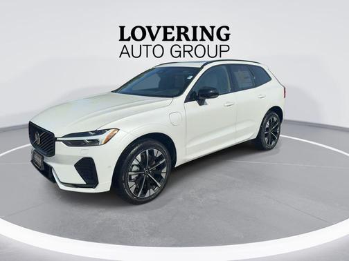 Crystal White 2026 Volvo XC60 Plug-In Hybrid T8 Plus