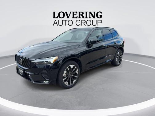 Onyx Black Metallic 2026 Volvo XC60 B5 Plus