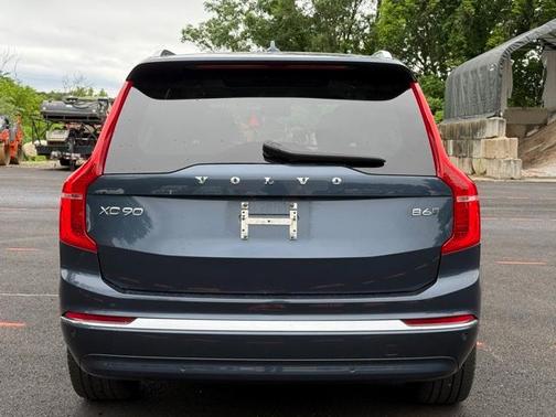 2023 Volvo XC90 B6 Ultimate 6-Seater