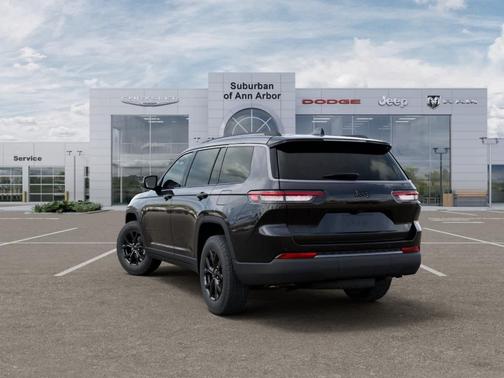 Diamond Black 2026 Jeep Grand Cherokee L Laredo