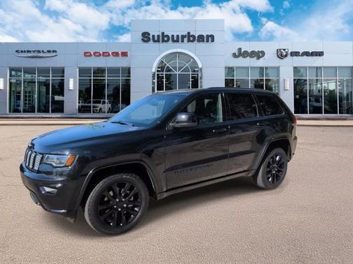 Diamond Black 2022 Jeep Grand Cherokee WK Laredo