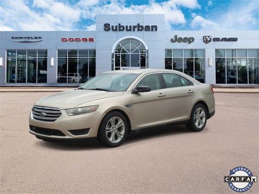 2017 Ford Taurus SE