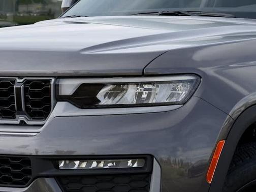 Metallic 2026 Jeep Grand Cherokee Limited