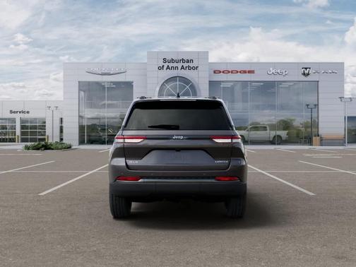 Metallic 2026 Jeep Grand Cherokee Limited