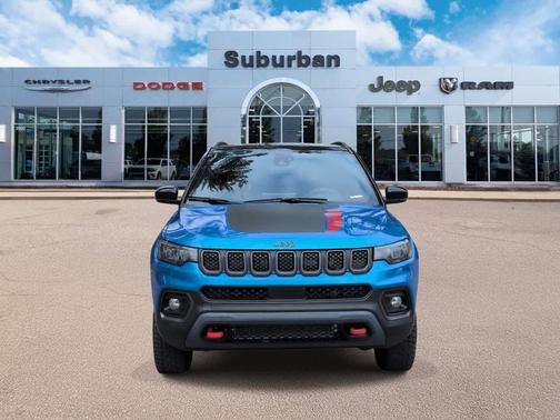 Hydro Blue Pearlcoat 2025 Jeep Compass Trailhawk
