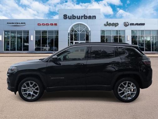 Diamond Black 2022 Jeep Compass Latitude Lux