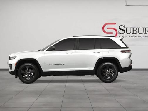 2025 Jeep Grand Cherokee Laredo