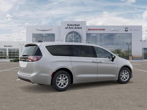 2026 Chrysler Voyager LX