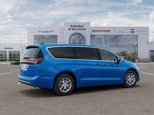 Hydro Blue Pearlcoat 2027 Chrysler Pacifica SELECT