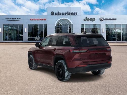 2026 Jeep Grand Cherokee Laredo