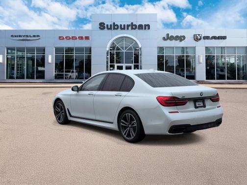 White 2018 BMW 750 i xDrive