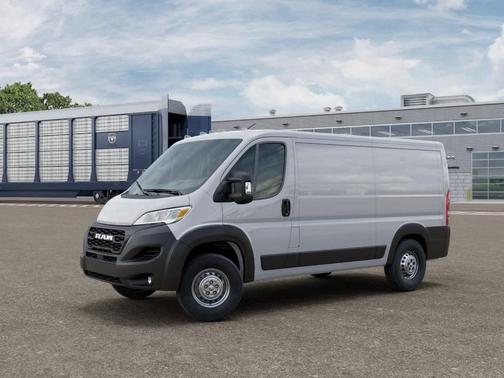 Bright White Clearcoat 2026 RAM ProMaster 1500 Low Roof