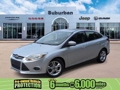 Ingot Silver Metallic 2013 Ford Focus SE
