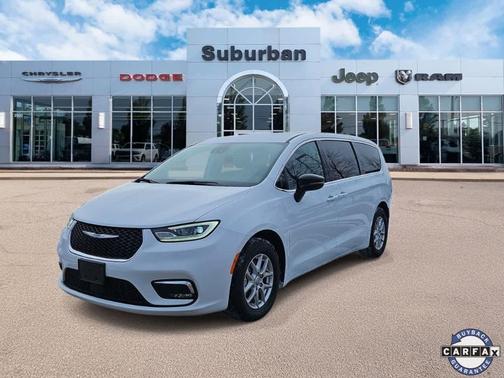 2024 Chrysler Pacifica Touring-L