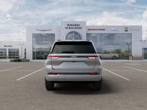 Silver Zynith 2026 Jeep Grand Cherokee Limited