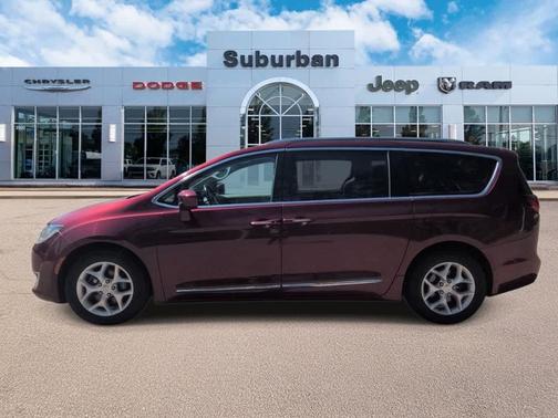 Velvet Red Pearlcoat 2018 Chrysler Pacifica Touring-L Plus