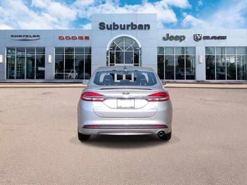Ingot Silver Metallic 2018 Ford Fusion Hybrid SE