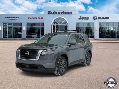 2022 Nissan Pathfinder SV