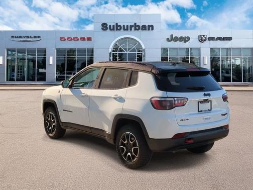 2025 Jeep Compass Trailhawk