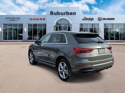 2022 Audi Q3 45 S line Premium