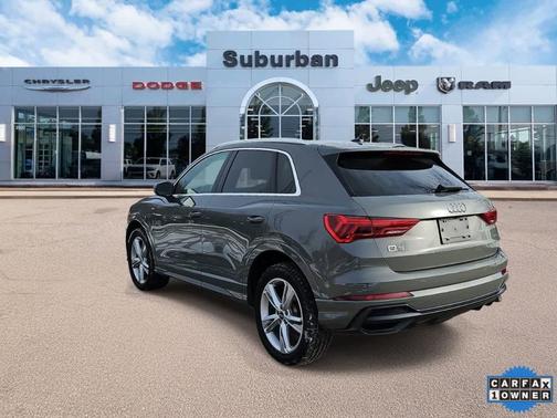 2022 Audi Q3 45 S line Premium