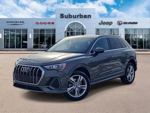 2022 Audi Q3 45 S line Premium