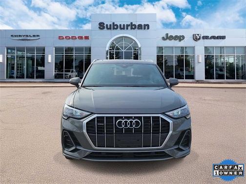 2022 Audi Q3 45 S line Premium