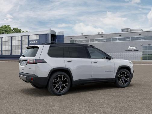 Bright White Clearcoat 2026 Jeep Cherokee Overland