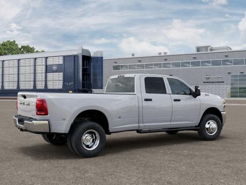 Bright White Clearcoat 2026 RAM 3500 Tradesman