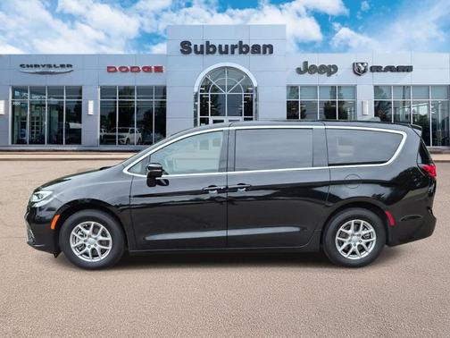 Diamond Black 2025 Chrysler Pacifica Select