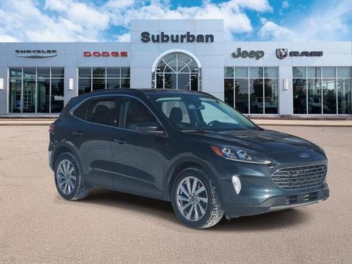 2022 Ford Escape Titanium