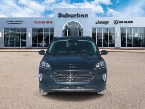 2022 Ford Escape Titanium