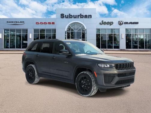 Metallic 2026 Jeep Grand Cherokee Laredo