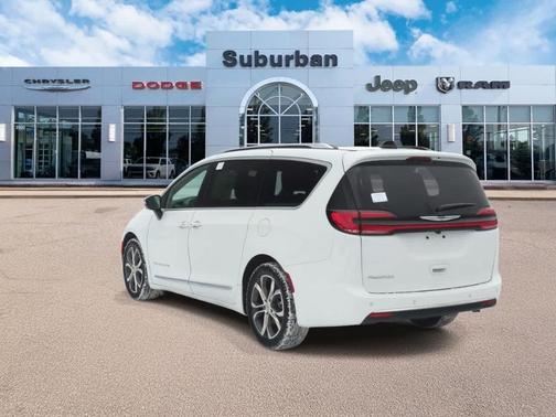 2026 Chrysler Pacifica Pinnacle