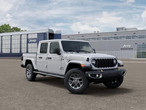 Bright White Clearcoat 2026 Jeep Gladiator 85th Anniversary Edition