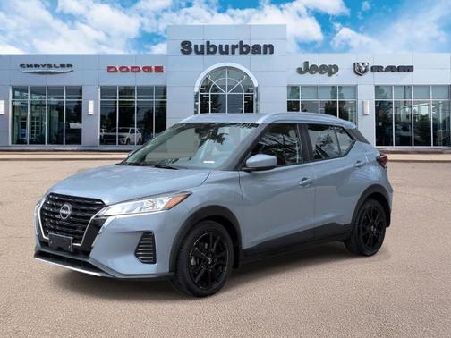 Boulder Gray Pearl 2023 Nissan Kicks SV