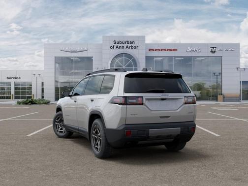 Silver Zynith Clearcoat 2026 Jeep Cherokee LAREDO/LIMITED