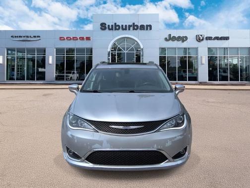 Billet Silver Metallic Clearcoat 2018 Chrysler Pacifica Limited
