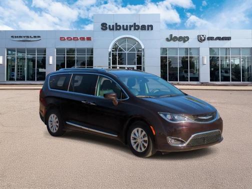2018 Chrysler Pacifica Touring-L
