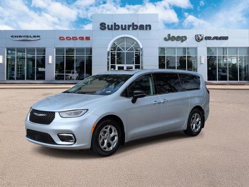 Silver Mist Clearcoat 2024 Chrysler Pacifica Limited