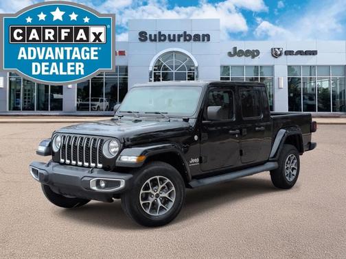 Black Clearcoat 2023 Jeep Gladiator Overland
