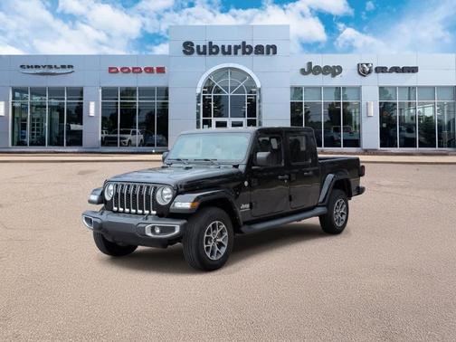 Black Clearcoat 2023 Jeep Gladiator Overland