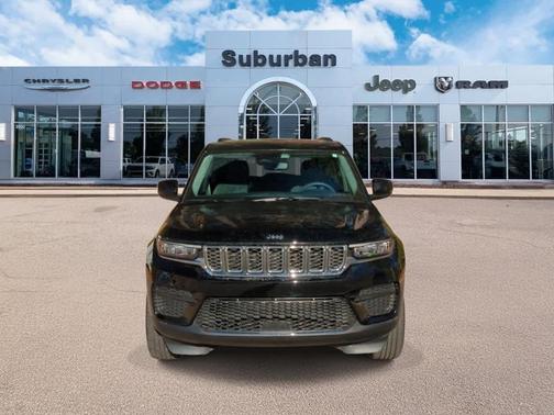2023 Jeep Grand Cherokee Laredo
